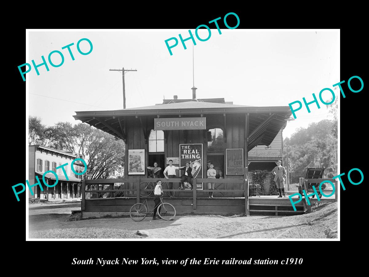 OLD LARGE HISTORIC PHOTO OF SOUTH NYACK NEW YORK, ERIE RAILROAD STATION c1910