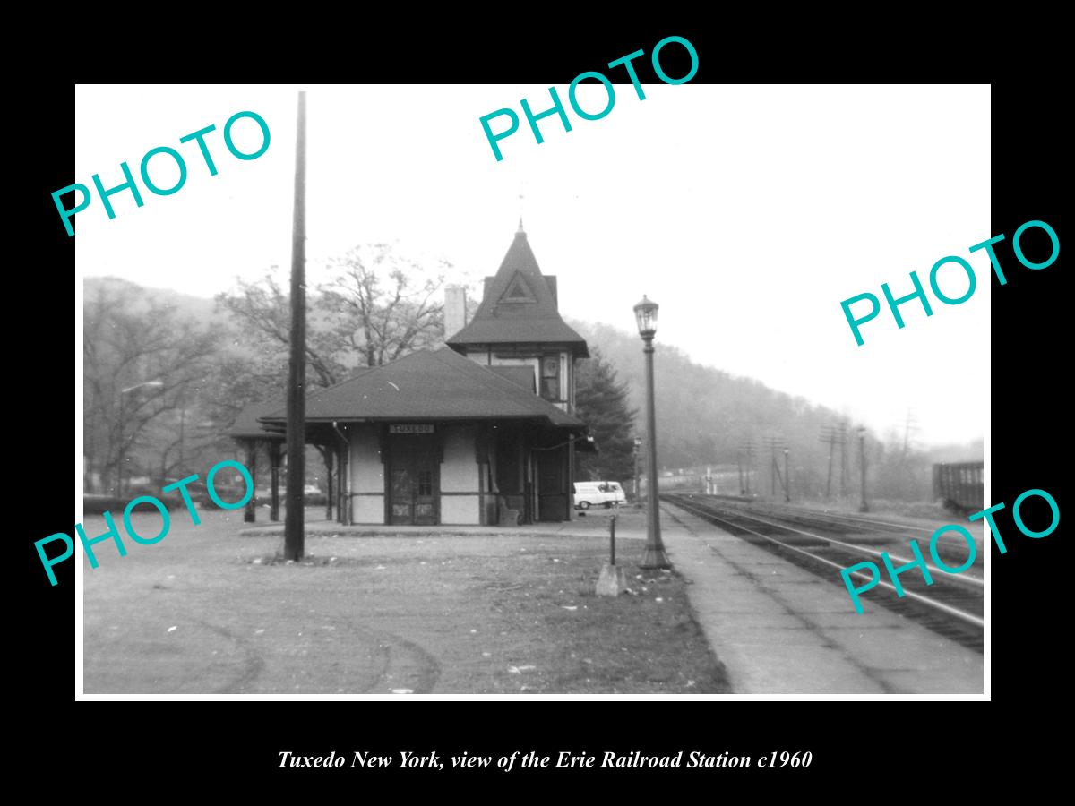 OLD LARGE HISTORIC PHOTO OF TUXEDO NEW YORK, ERIE RAILROAD STATION c1960