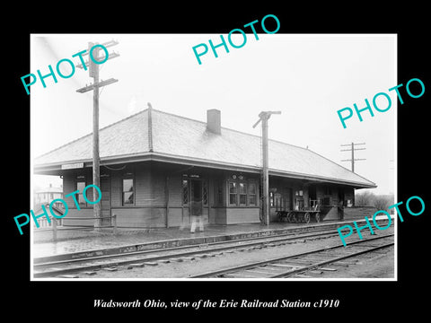 OLD LARGE HISTORIC PHOTO OF WADSWORTH OHIO, ERIE RAILROAD STATION c1910