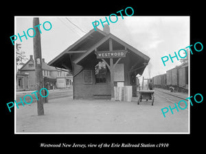 OLD LARGE HISTORIC PHOTO OF WESTWOOD NEW JERSEY, ERIE RAILROAD STATION c1910 1