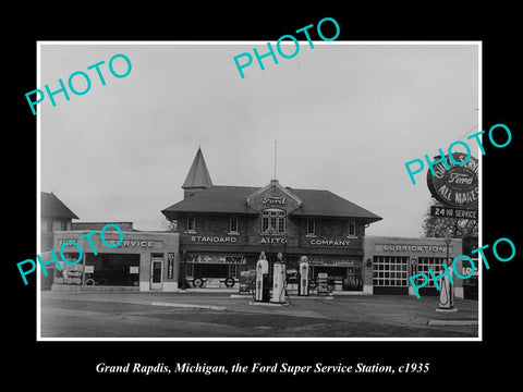 OLD LARGE HISTORIC PHOTO OF GRAND RAPIDS MICHIGAN, FORD MOTORS GAS STATION c1935