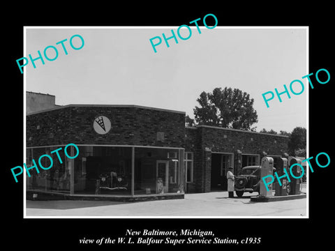 OLD LARGE HISTORIC PHOTO OF NEW BALTIMORE MICHIGAN, THE BALFOUR GAS STATION 1935