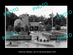 OLD LARGE HISTORIC PHOTO OF CHARLEVOIX MICHIGAN, THE US LIFE SAVING STATION 1910