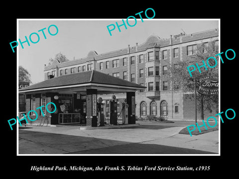 OLD LARGE HISTORIC PHOTO OF HIGHLAND PARK MICHIGAN, FORD SERVICE STATION c1935