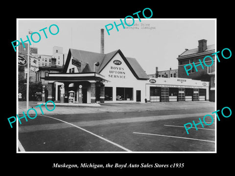 OLD LARGE HISTORIC PHOTO OF MUSKEGON MICHIGAN, THE BOYD CAR GARAGE c1935