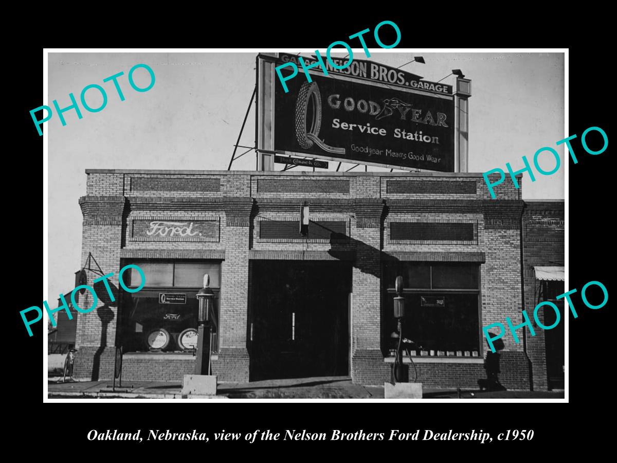 OLD LARGE HISTORIC PHOTO OF OAKLAND NEBRASKA, THE NELSON FORD DEALERSHIP c1950