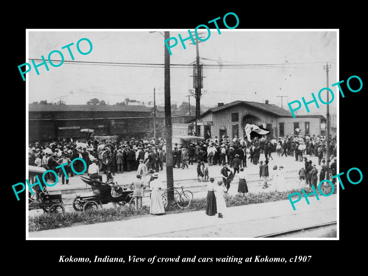 OLD LARGE HISTORIC PHOTO OF KOKOMO INDIANA, CROWD AT THE RAILROAD STATION c1907