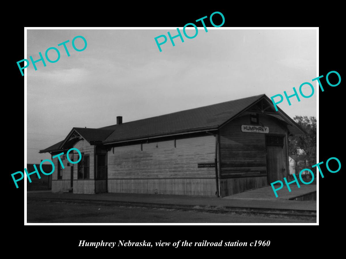 OLD LARGE HISTORIC PHOTO OF HUMPHREY NEBRASKA, THE RAILROAD STATION c1960