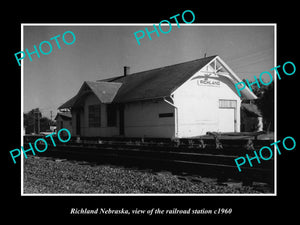 OLD LARGE HISTORIC PHOTO OF RICHLAND NEBRASKA, THE RAILROAD STATION c1960