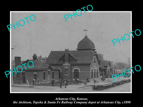 OLD LARGE HISTORIC PHOTO OF ARKANSAS CITY KANSAS, SANTA FE RAILROAD DEPOT c1890