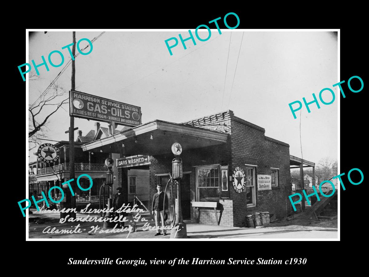 OLD LARGE HISTORIC PHOTO OF SANDERSVILLE GEORGIA, HARRISONS SERVICE STATION 1930