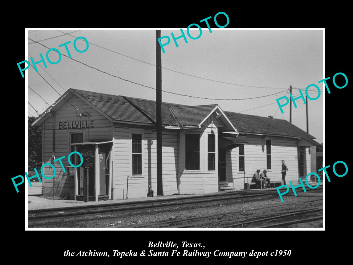 OLD LARGE HISTORIC PHOTO OF BELLVILLE TEXAS, THE SANTA FE RAILROAD DEPOT c1950