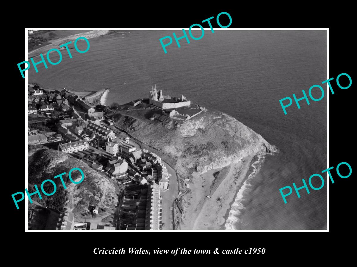 OLD LARGE HISTORIC PHOTO OF CRICCIETH WALES, VIEW OF THE TOWN & CASTLE c1950 1