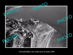 OLD LARGE HISTORIC PHOTO OF CRICCIETH WALES, VIEW OF THE TOWN & CASTLE c1950 1