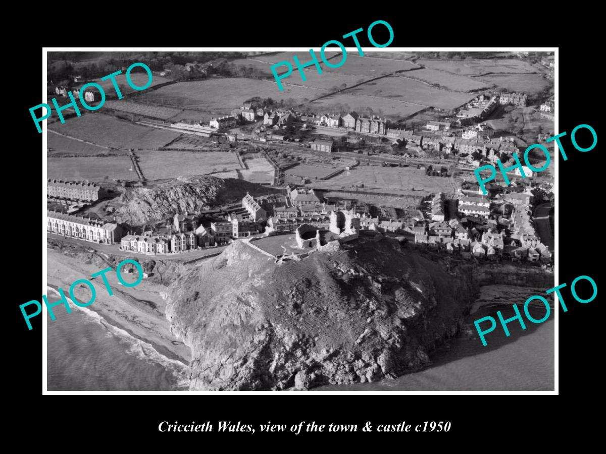 OLD LARGE HISTORIC PHOTO OF CRICCIETH WALES, VIEW OF THE TOWN & CASTLE c1950 3