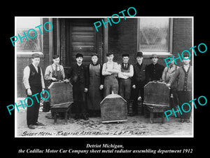 OLD LARGE HISTORIC PHOTO OF DETROIT, CADILLAC MOTOR CAR RADIATOR WORKERS 1912 1