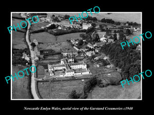 OLD LARGE HISTORIC PHOTO OF NEWCASTLE EMLYN WALES, THE GARSTAND CREAMERIES c1940