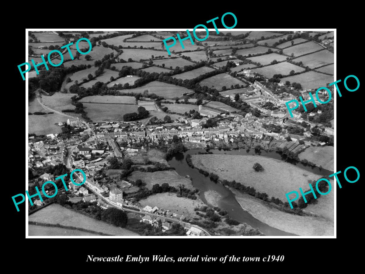 OLD LARGE HISTORIC PHOTO OF NEWCASTLE EMLYN WALES, VIEW OF THE TOWN c1940 1