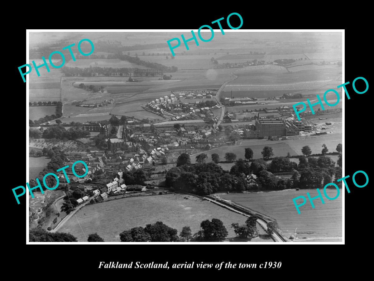 OLD LARGE HISTORIC PHOTO OF FALKLAND SCOTLAND, AERIAL VIEW OF THE TOWN c1930