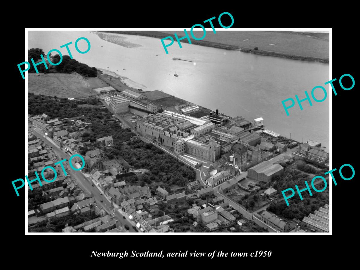 OLD LARGE HISTORIC PHOTO OF NEWBURGH SCOTLAND, AERIAL VIEW OF THE TOWN c1950 1