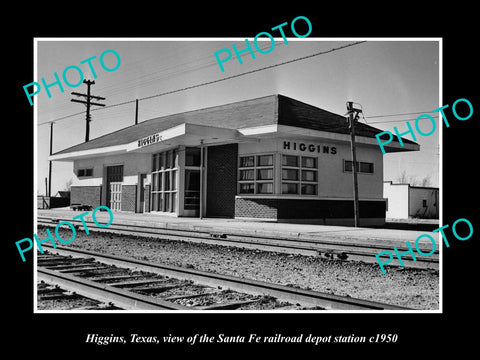 OLD LARGE HISTORIC PHOTO OF HIGGINS TEXAS, THE RAILROAD DEPOT STATION c1950