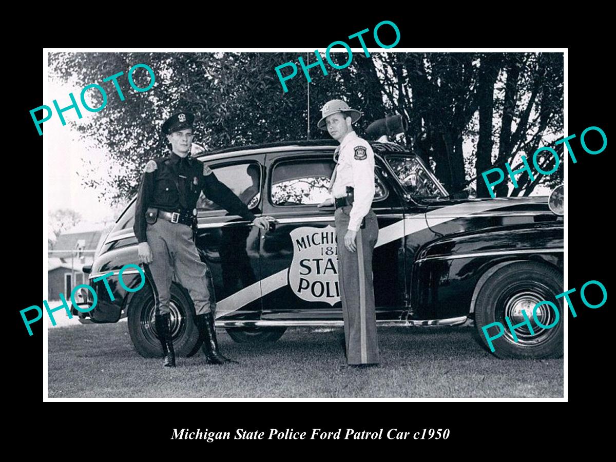 OLD LARGE HISTORIC PHOTO OF MICHIGAN STATE POLICE FORD PATROL CAR c1950