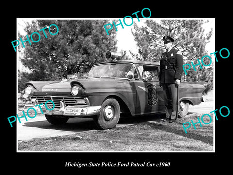 OLD LARGE HISTORIC PHOTO OF MICHIGAN STATE POLICE FORD PATROL CAR c1960