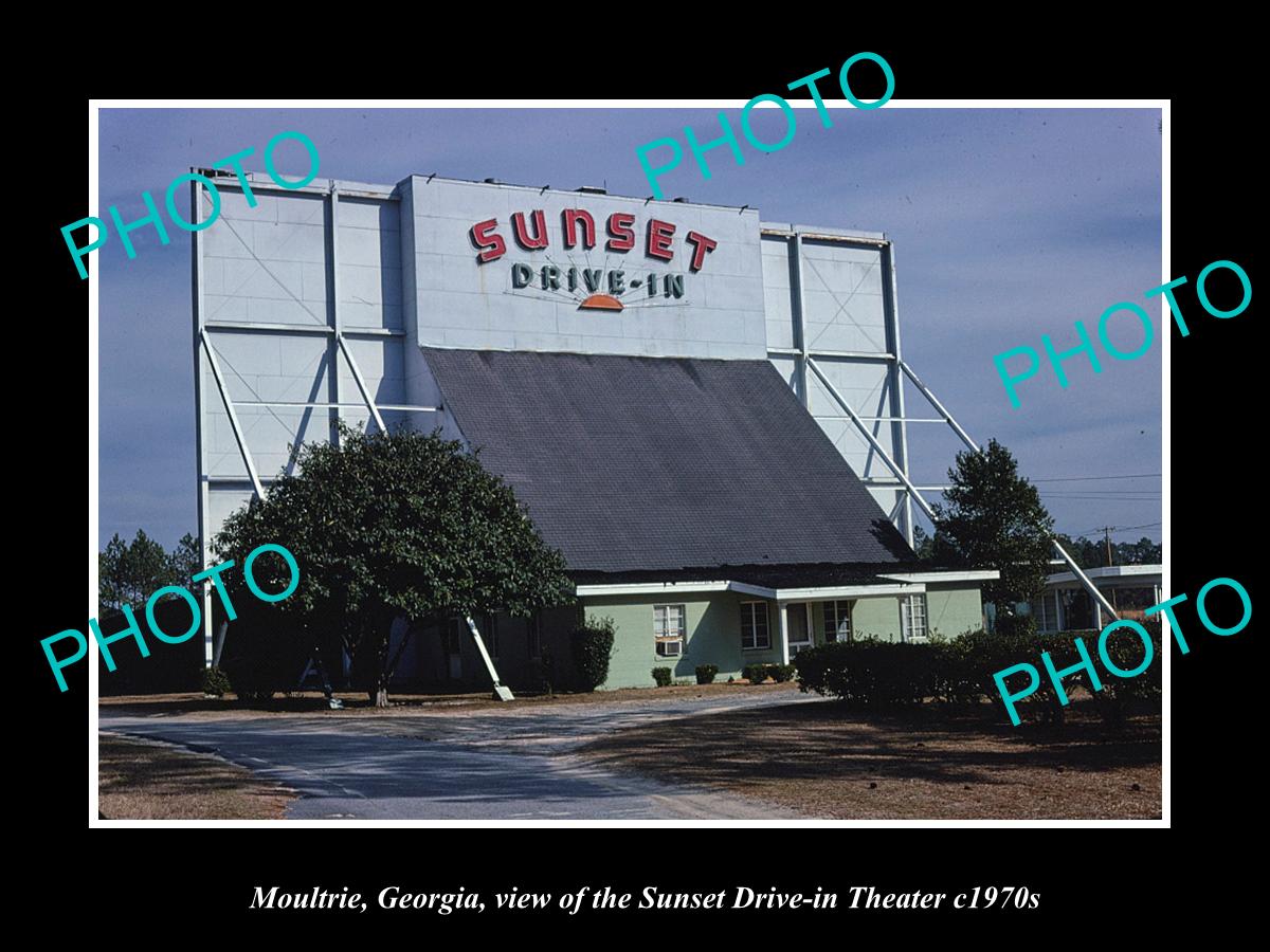 OLD LARGE HISTORIC PHOTO OF MOULTRIE GEORGIA, THE SUNSET DRIVE IN THEATER c1970