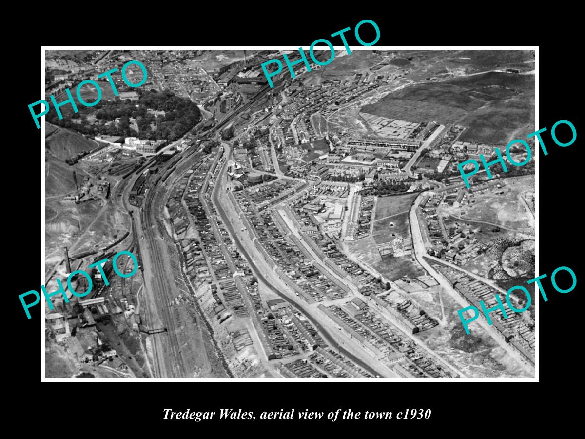 OLD LARGE HISTORIC PHOTO OF TREDEGAR WALES, AERIAL VIEW OF THE TOWN c1930