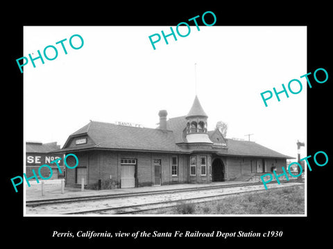 OLD LARGE HISTORIC PHOTO OF PERRIS CALIFORNIA, THE SANTA FE RAILROAD DEPOT c1930