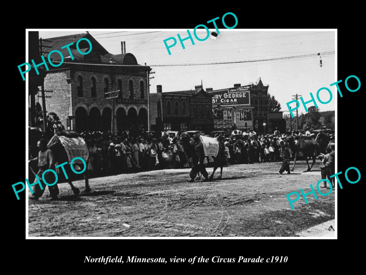 OLD LARGE HISTORIC PHOTO NORTHFIELD MINNESOTA, VIEW OF THE CIRCUS PARADE c1910