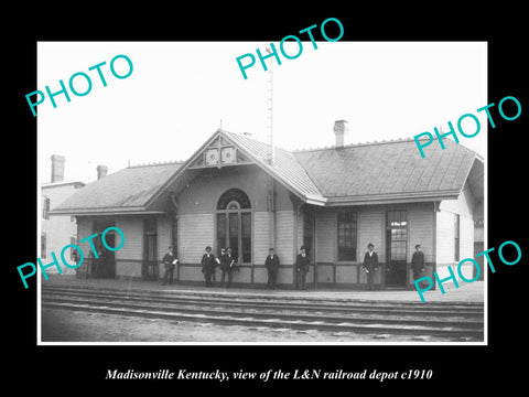 OLD LARGE HISTORIC PHOTO OF MADISONVILLE KENTUCKY, THE L&N RAILROAD DEPOT c1910