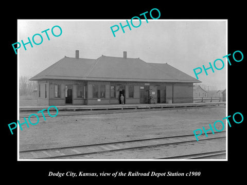 OLD LARGE HISTORIC PHOTO OF DODGE CITY KANSAS, THE RAILROAD DEPOT STATION c1900