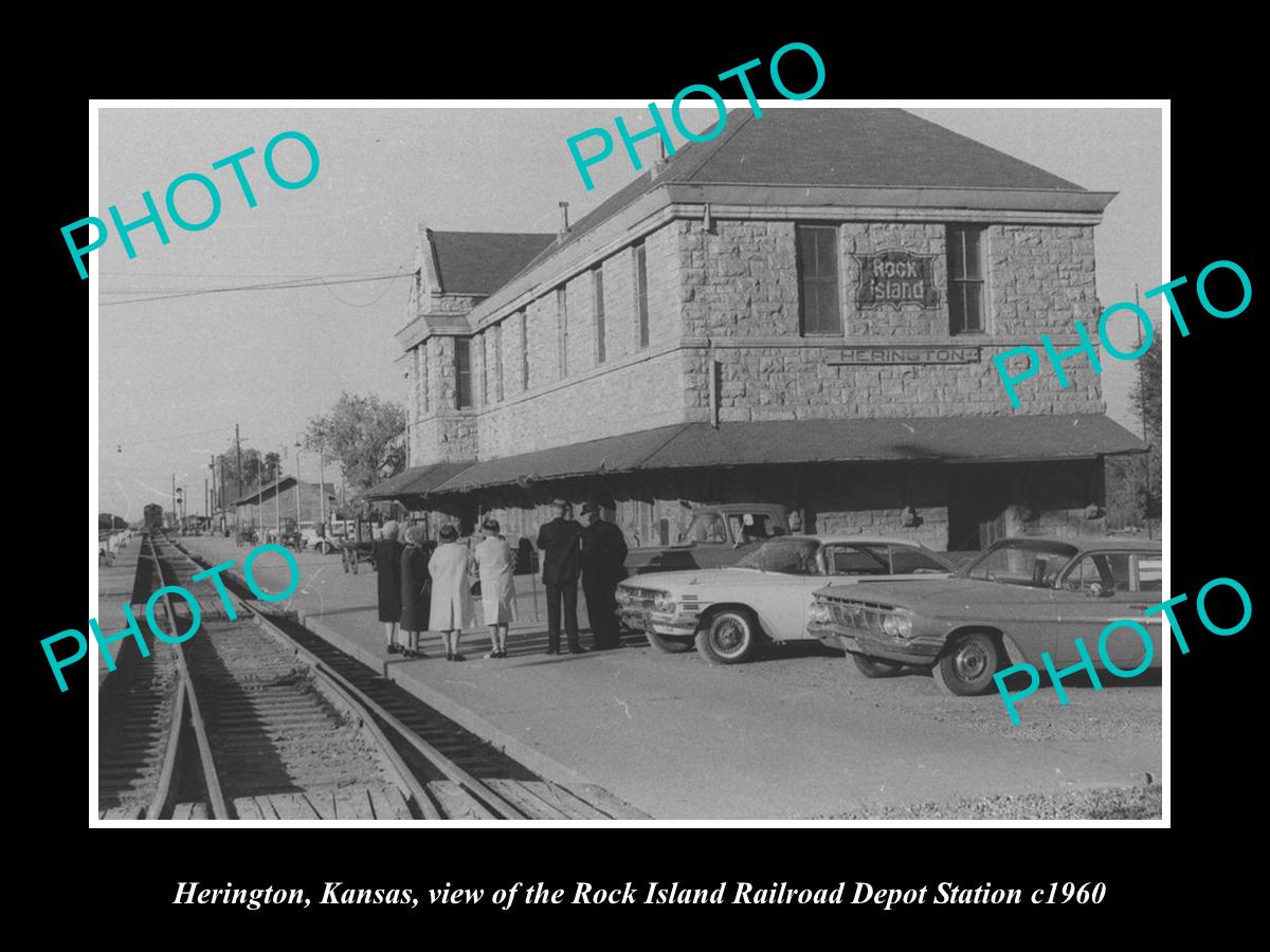 OLD LARGE HISTORIC PHOTO OF HERINGTON KANSAS, THE RAILROAD DEPOT STATION c1960