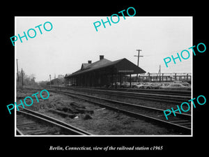 OLD LARGE HISTORIC PHOTO OF BERLIN CONNECTICUT, VIEW OF RAILROAD STATION c1965
