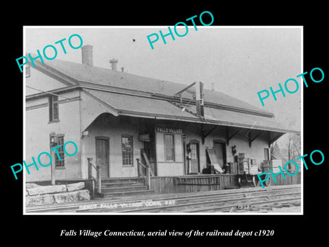 OLD LARGE HISTORIC PHOTO OF FALLS VILLAGE CONNECTICUT, THE RAILROAD STATION 1920