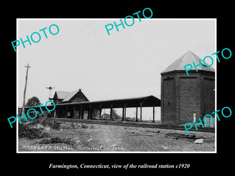 OLD LARGE HISTORIC PHOTO OF FARMINGTON CONNECTICUT, THE RAILROAD STATION 1920