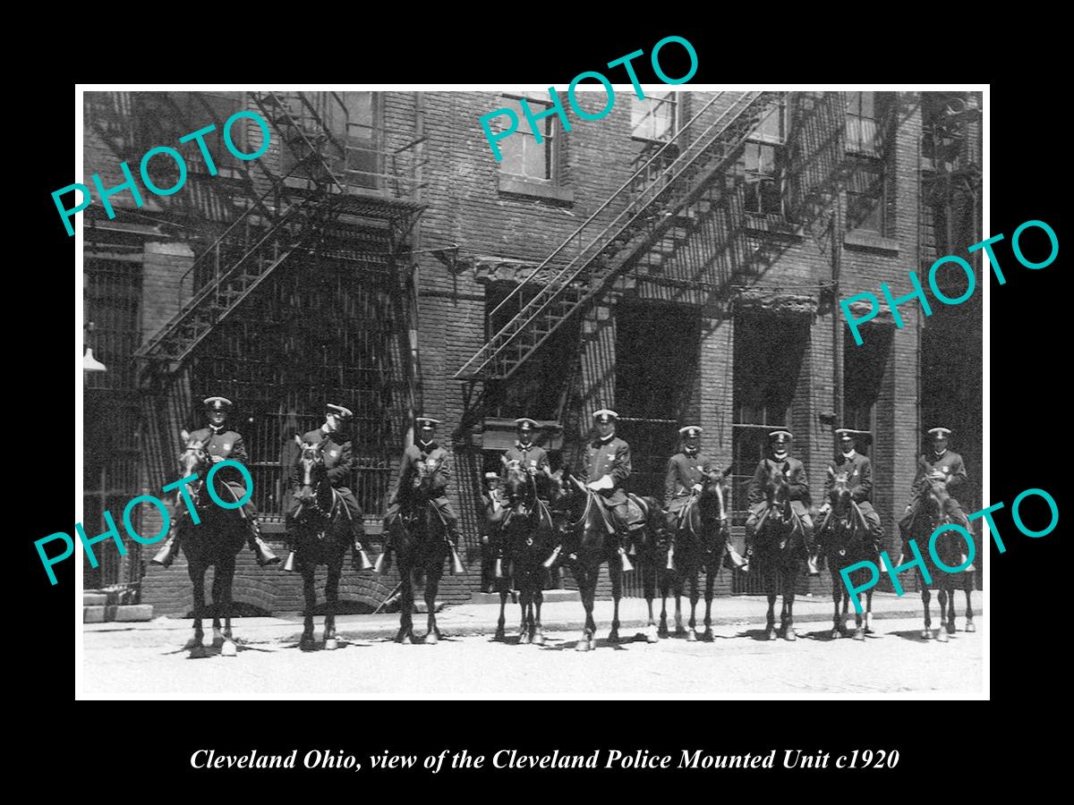 OLD LARGE HISTORIC PHOTO OF CLEVELAND OHIO, THE POLICE MOUNTED UNIT c1920