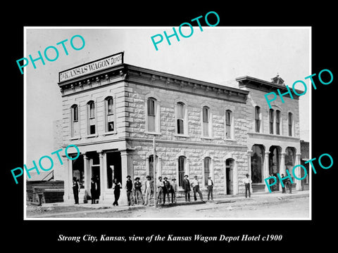 OLD LARGE HISTORIC PHOTO OF STONG CITY KANSAS, THE WAGON DEPOT HOTEL c1900