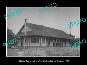 OLD LARGE HISTORIC PHOTO OF WALNUT KANSAS, THE RAILROAD DEPOT STATION c1950