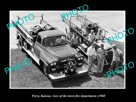 OLD LARGE HISTORIC PHOTO OF PERRY KANSAS, VIEW OF THE FIRE DEPARTMENT c1960