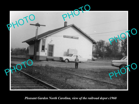 OLD LARGE HISTORIC PHOTO OF PLEASANT GARDEN NORTH CAROLINA, RAILROAD DEPOT c1960