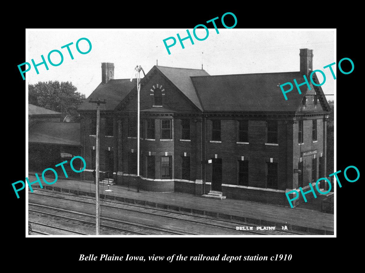 OLD LARGE HISTORIC PHOTO OF BELLE PLAINE IOWA, RAILROAD DEPOT STATION c1910 1