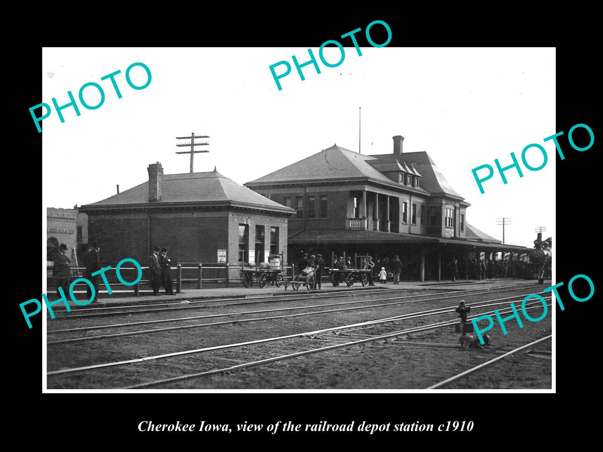 OLD LARGE HISTORIC PHOTO OF CHEROKEE IOWA, THE RAILROAD DEPOT STATION c1910