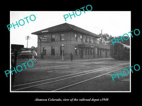 OLD LARGE HISTORIC PHOTO OF ALAMOSA COLORADO, VIEW OF THE RAILROAD DEPOT c1940