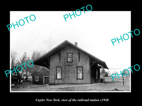 OLD LARGE HISTORIC PHOTO OF CUYLER NEW YORK, VIEW OF THE RAILROAD STATION c1940