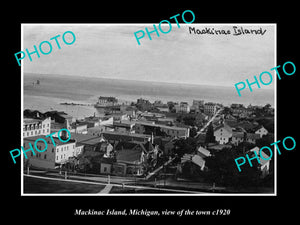 OLD LARGE HISTORIC PHOTO OF MACKINAC ISLAND MICHIGAN, VIEW OF THE TOWN c1920