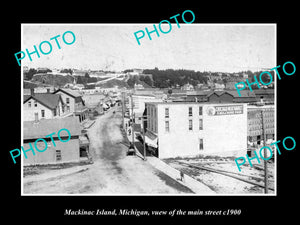 OLD LARGE HISTORIC PHOTO OF MACKINAC ISLAND MICHIGAN, THE MAIN STREET c1900