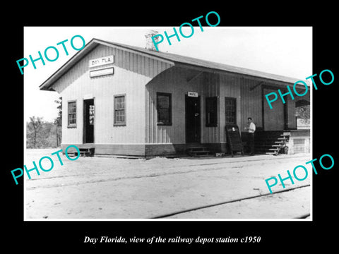 OLD LARGE HISTORIC PHOTO DAY FLORIDA, THE RAILROAD DEPOT STATION c1950