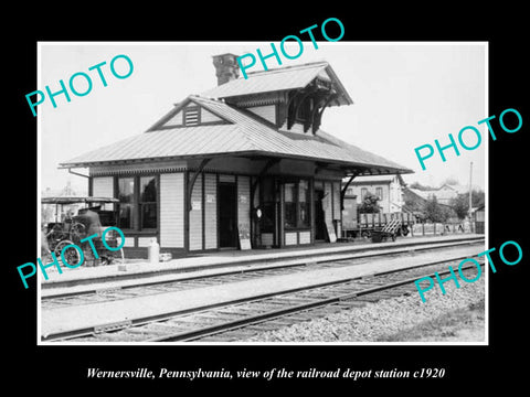 OLD LARGE HISTORIC PHOTO OF WERNERSVILLE PENNSYLVANIA, THE RAILROAD DEPOT c1920